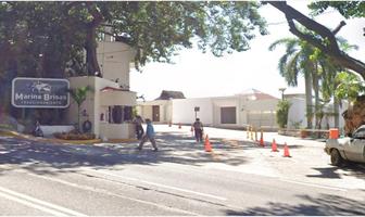 Foto de inmueble en AV. DEL MUELLE  #8Int. 4, Col. Las Brisas 1 C.P. 39888, Acapulco de Juárez