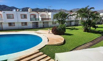 Foto de inmueble en , Col. Llano Largo C.P. 39906, Acapulco de Juárez
