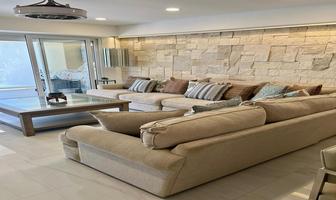 Foto de inmueble en boulevard paseo ixtapa, Col. Marina Ixtapa C.P. 40880, Zihuatanejo de Azueta
