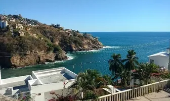 Foto de inmueble en CANTILES  #23, Col. Mozimba C.P. 39460, Acapulco de Juárez