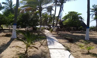 Foto de inmueble en av. fuerza aerea mexicana #3111, Col. Pie de La Cuesta C.P. 39900, Acapulco de Juárez