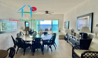 Foto de inmueble en Av. Costera de las Palmas #2774, Col. Playa Diamante C.P. 39897, Acapulco de Juárez