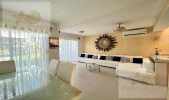 Foto de inmueble en Villas Playa Diamante Renta Vacacional, Col. Playa Diamante C.P. 39897, Acapulco de Juárez