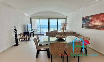 Foto de inmueble en v. Costera de las Palmas #2810, Col. Playa Diamante C.P. 39897, Acapulco de Juárez