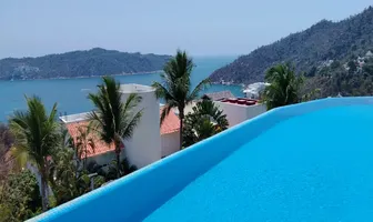 Foto de inmueble en Sin nombre de calle, Col. Playa Guitarrón C.P. 39880, Acapulco de Juárez