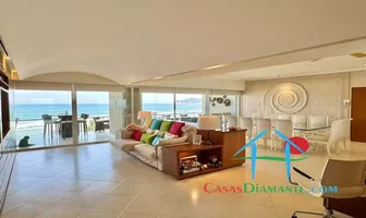 Foto de inmueble en Av. Costera de las Palmas #2274, Col. Princess del Marqués Secc I C.P. 39890, Acapulco de Juárez