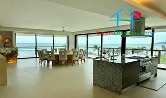 Foto de inmueble en Costera de las Palmas #702, Col. Residencial La Isla C.P. 39897, Acapulco de Juárez