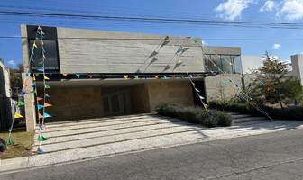 Foto de inmueble en paseo del roble, Col. Club de Golf C.P. 42083, Pachuca de Soto