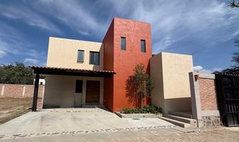 Foto de inmueble en Av. canacinta, Col. Ajijic Centro C.P. 45920, Chapala