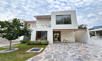 Foto de inmueble en Carr. Jocotepec-Chapala, Col. Ajijic Centro C.P. 45822, Chapala