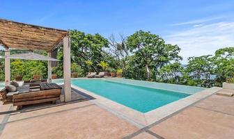 Foto de inmueble en Paseo de conchas chinas, Col. Amapas C.P. 48399, Puerto Vallarta