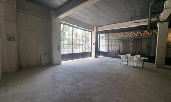 Foto de inmueble en AV LA PAZ, Col. Americana C.P. 44160, Guadalajara