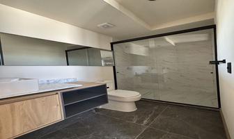 Foto de inmueble en AV. LA PAZ, Col. Americana C.P. 44160, Guadalajara