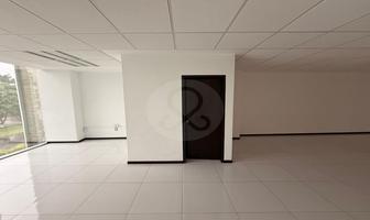 Foto de inmueble en Avenida Nicolás Copérnico #3700, Col. Arboledas 2a Secc C.P. 45070, Zapopan