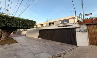 Foto de inmueble en av la paz, Col. Arcos Vallarta C.P. 44130, Guadalajara