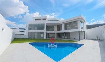 Foto de inmueble en Av del bajío, Col. Ayamonte C.P. 45012, Zapopan