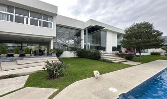 Foto de inmueble en avenida del bosque, Col. Ayamonte C.P. 45012, Zapopan