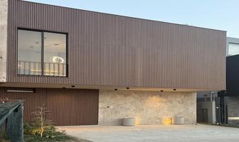 Foto de inmueble en AV. INGLATERRA, Col. Bosques Vallarta C.P. 45222, Zapopan