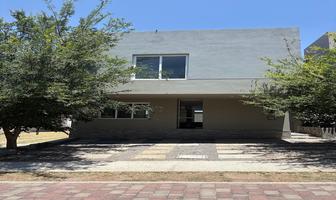 Foto de inmueble en Avenida Circuito del Bosque, Col. Bosques Vallarta C.P. 45222, Zapopan