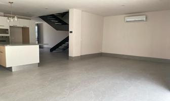 Foto de inmueble en PASEO DE LA ESTRELL, Col. Bosques Vallarta C.P. 45109, Zapopan