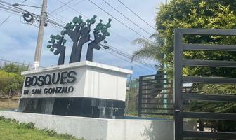 Foto de inmueble en Av Santa Adriana, Col. Bosques de San Gonzalo C.P. 45134, Zapopan