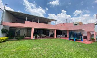 Foto de inmueble en Calle Tenochtitlán #212, Col. Ciudad Del Sol C.P. 45050, Zapopan