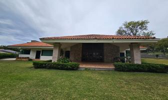 Foto de inmueble en Paseos Jacarandas, Col. Club de Golf Santa Anita C.P. 45645, Tlajomulco de Zúñiga