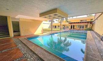 Foto de inmueble en Paseo de la cima, Col. Colinas de San Javier C.P. 44660, Guadalajara
