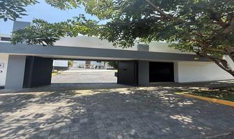 Foto de inmueble en Paseo de los Parques, Col. Colinas de San Javier C.P. 45110, Zapopan