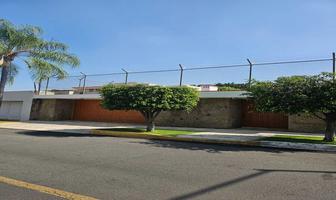 Foto de inmueble en Paseo del Torreon, Col. Colinas de San Javier C.P. 44660, Guadalajara