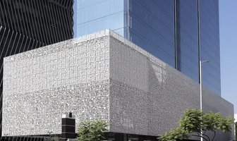 Foto de inmueble en Av. Americas, Col. Country Club C.P. 44610, Guadalajara