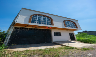 Foto de inmueble en Av. Ferrocarril, Col. El Arenal C.P. 45350, El Arenal