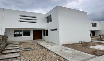 Foto de inmueble en Esmeralda, Col. El Fortín C.P. 45066, Zapopan