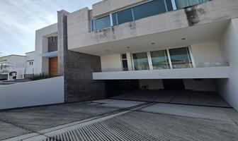 Foto de inmueble en Lopez Mateos Sur, Col. El Manantial C.P. 45645, Tlajomulco de Zúñiga
