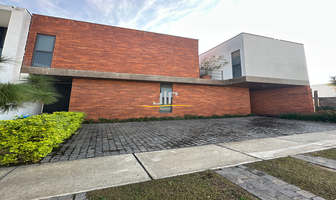 Foto de inmueble en Av. Universidad, Condominio Colinas Virreyes, Col. Fraccionamiento Colinas Virreyes C.P. 45115, Zapopan