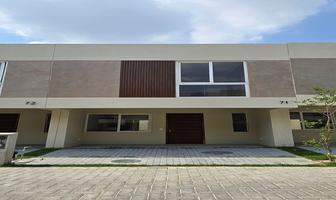 Foto de inmueble en Camino a Santa Ana Tepetitlán, Col. Hacienda las Tejas C.P. 45230, Zapopan