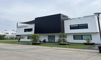 Foto de inmueble en Jardín del crisantemo, Col. Jardín Real C.P. 45136, Zapopan