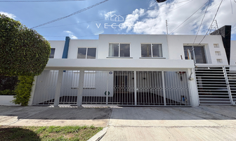 Foto de inmueble en Tezozomoc, Col. Jardines Del Sol C.P. 45050, Zapopan
