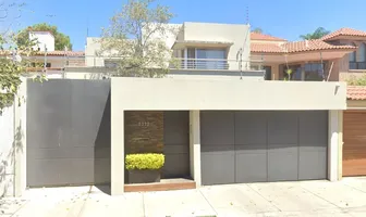 Foto de inmueble en AVENIDA NOVELISTAS, Col. Jardines Vallarta C.P. 45027, Zapopan