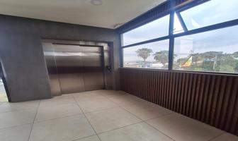 Foto de inmueble en av cruz del sur, Col. Jardines de La Cruz 1a. Sección C.P. 44950, Guadalajara