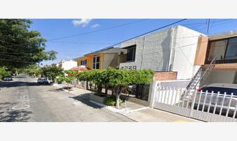 Foto de inmueble en JESUS GALINDO Y VILLA #0, Col. Jardines de La Paz C.P. 44860, Guadalajara