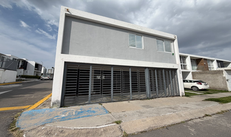 Foto de inmueble en Av canal, Col. Jardines de La Primavera C.P. 45066, Zapopan