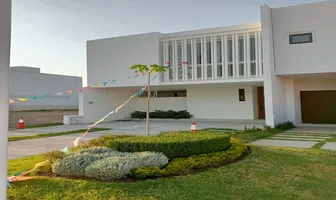 Foto de inmueble en Arroyo Colorado, calle las primaveras  #215, Col. Jardines de Santa Anita C.P. 45646, Tlajomulco de Zúñiga