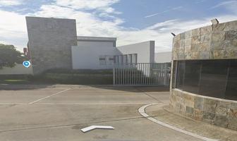 Foto de inmueble en Av. Inglaterra , Jocotán, 45017 Zapopan, Jal., Col. Jocotan C.P. 45017, Zapopan