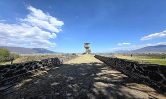 Foto de inmueble en Kilómetro 53 carretera Guadalajara-Morelia, Col. Jocotepec Centro C.P. 45800, Jocotepec