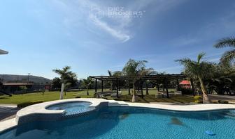 Foto de inmueble en Av. del Carril, Col. La Primavera C.P. 46732, Ahualulco de Mercado