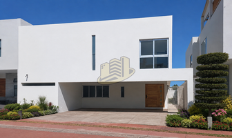 Foto de inmueble en San Millan, Col. La Rioja C.P. 45645, Tlajomulco de Zúñiga