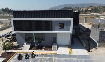 Foto de inmueble en Calle Jilgueros, Col. La Venta Del Astillero C.P. 45221, Zapopan