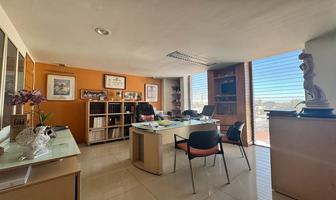 Foto de inmueble en AV LOPEZ MATEOS, Col. Ladrón de Guevara C.P. 44600, Guadalajara