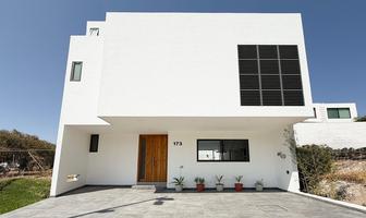 Foto de inmueble en Av Rio Blanco, Col. Las Cañadas C.P. 44133, Zapopan